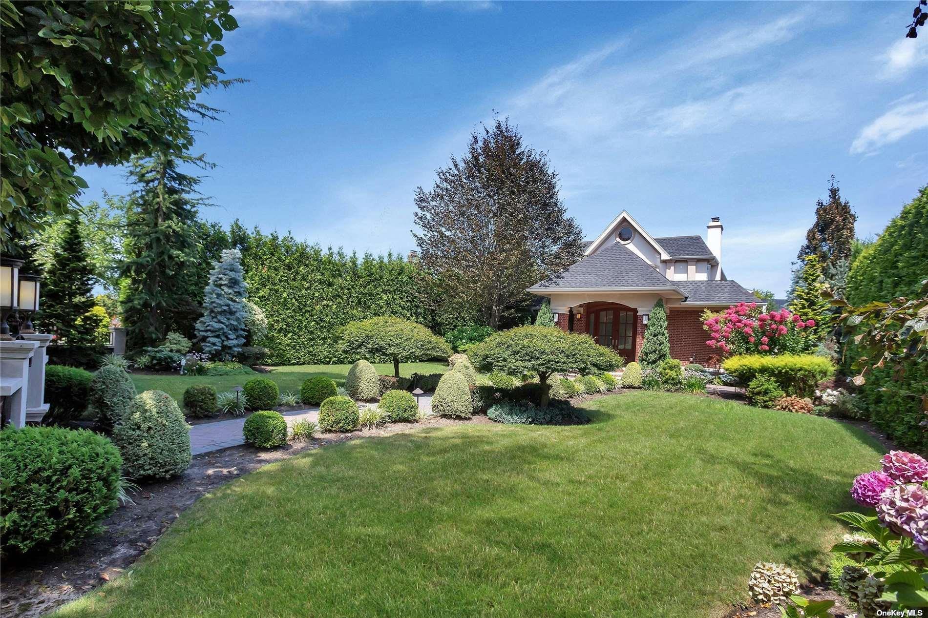 5 Boulevard, Malba, NY 11357