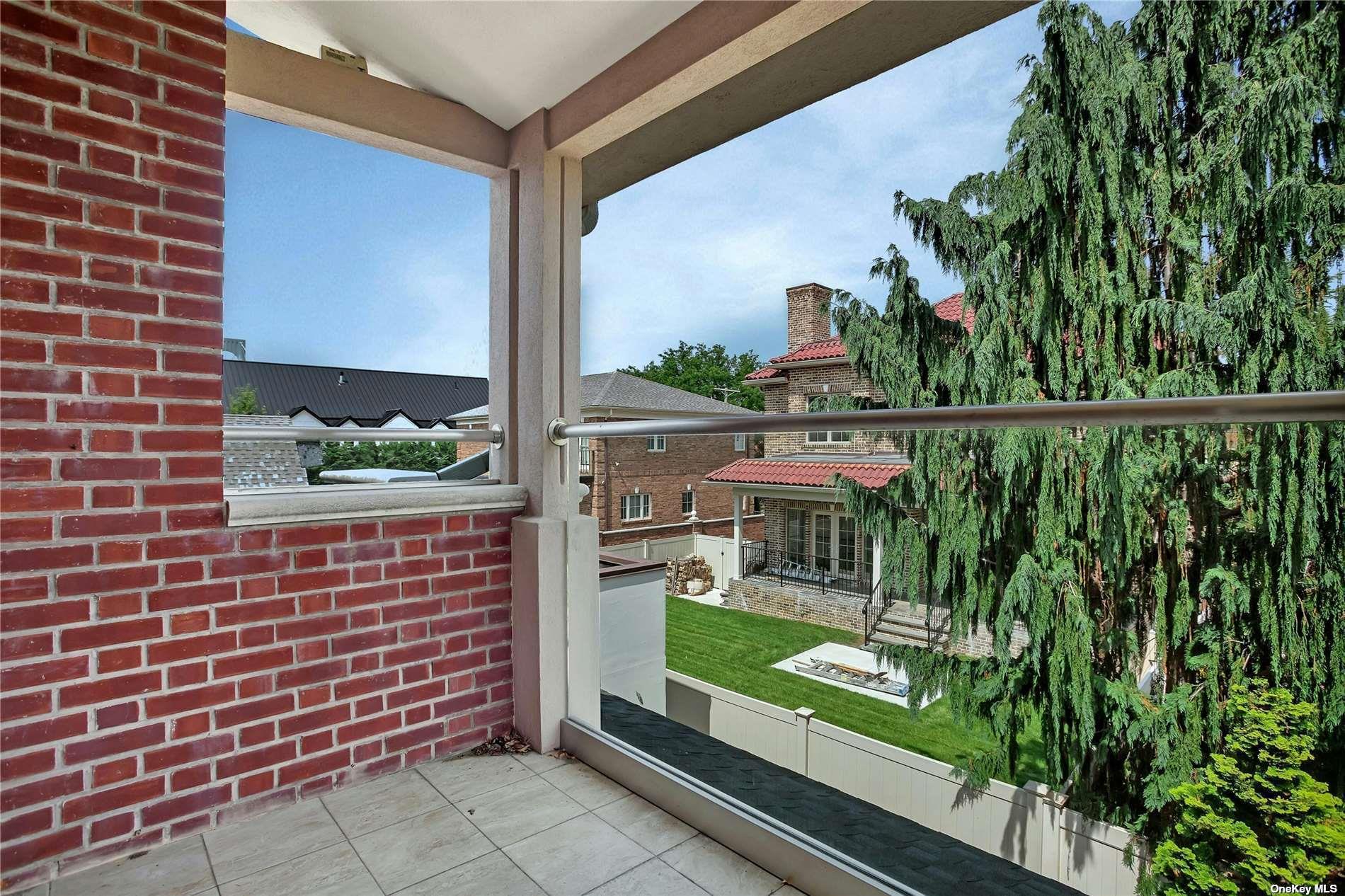 5 Boulevard, Malba, NY 11357