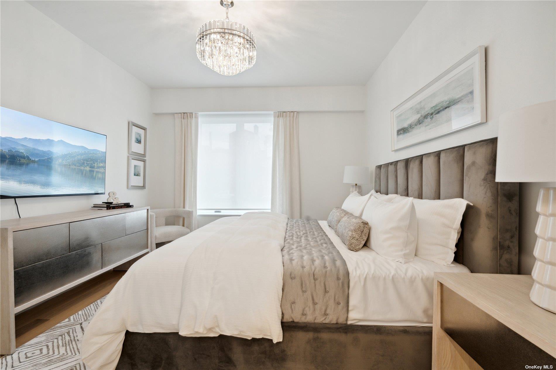 218 Middle Neck Road # 107, Great Neck, NY 11021