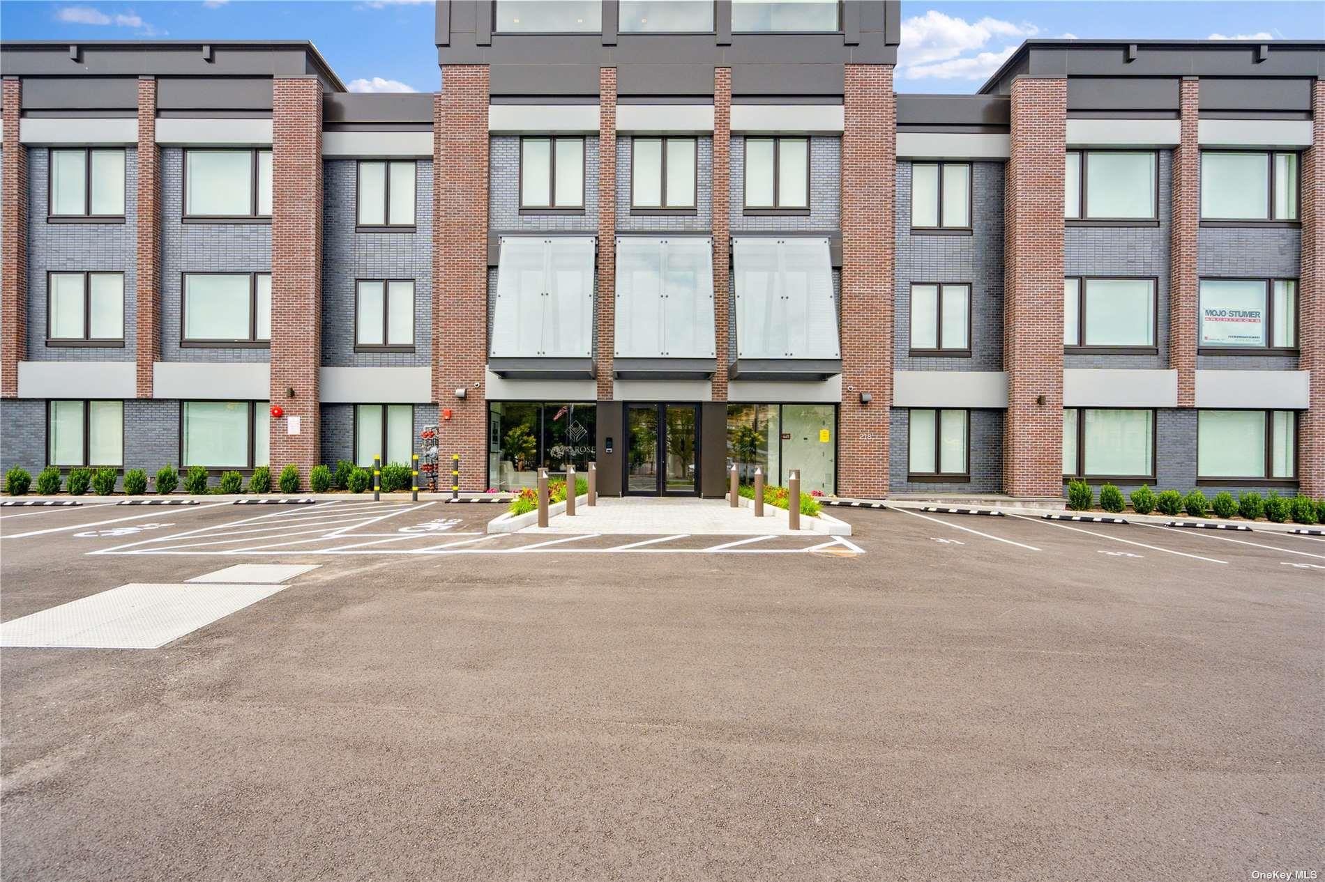 218 Middle Neck Road # 108, Great Neck, NY 11021