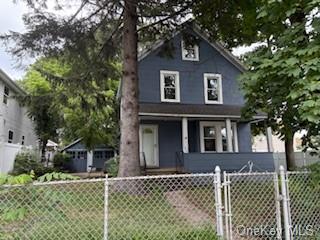 62 Lowndes Avenue, Huntington Station, NY 11746