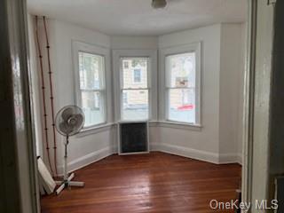 62 Lowndes Avenue, Huntington Station, NY 11746