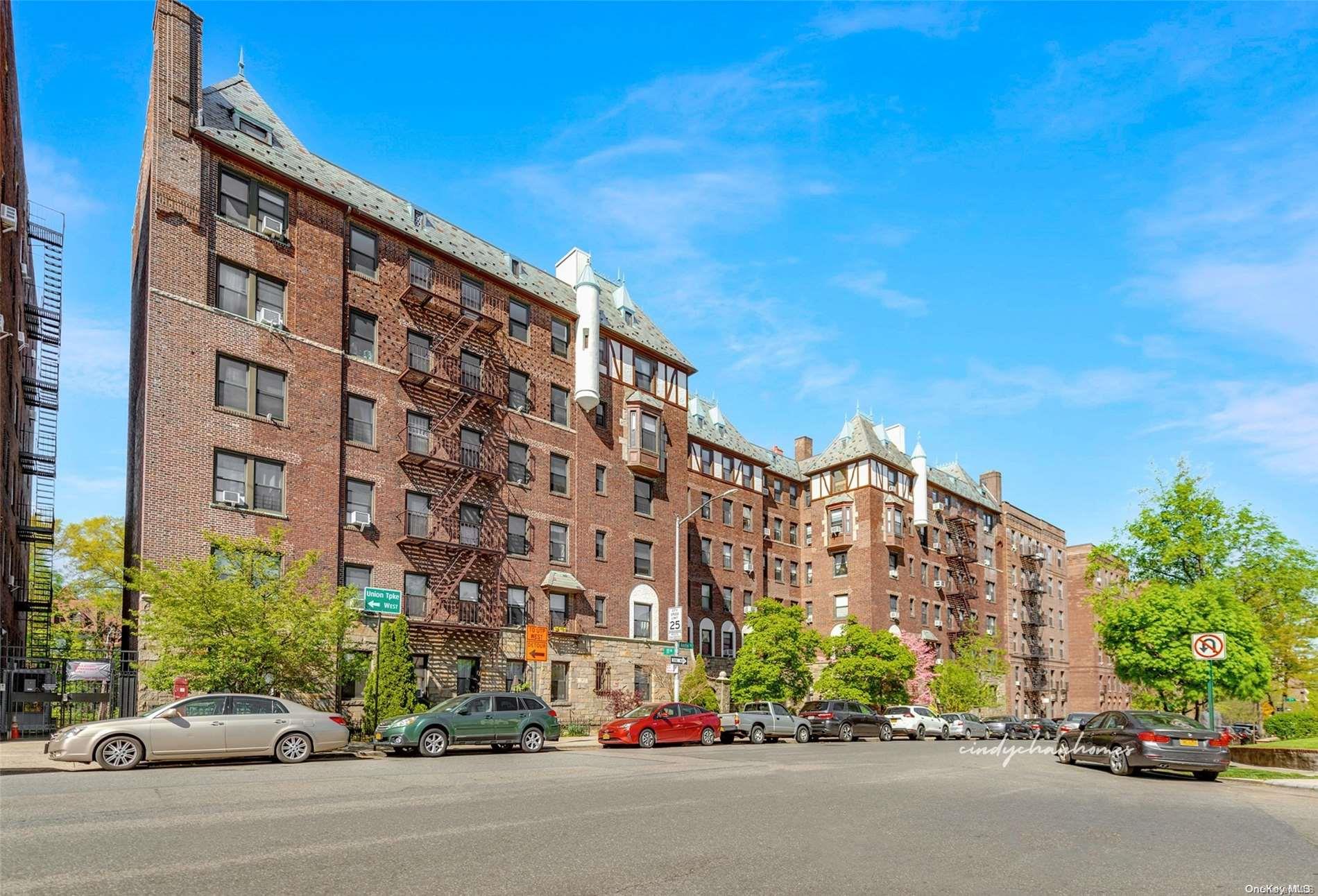 77-16 Austin Street # 2G, Forest Hills, NY 11375