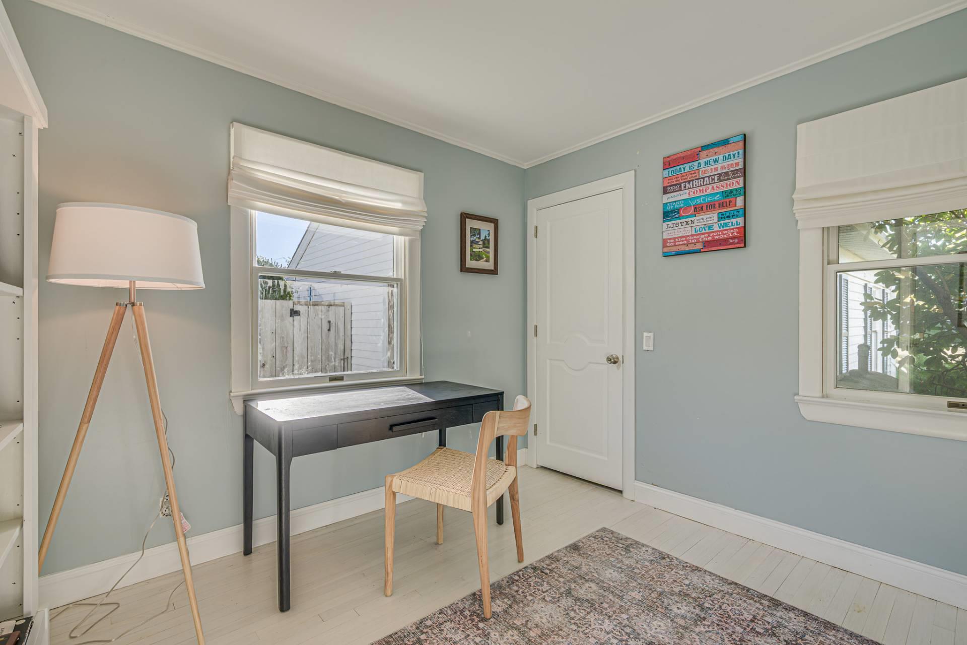 4 Hampton Harbor Road, Hampton Bays, NY 11946