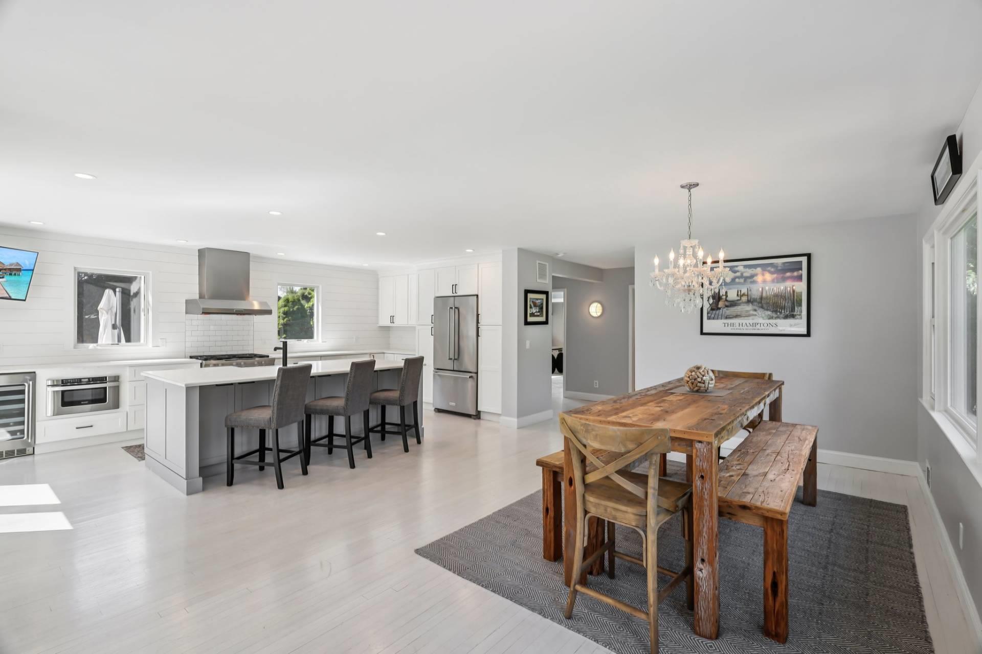 4 Hampton Harbor Road, Hampton Bays, NY 11946