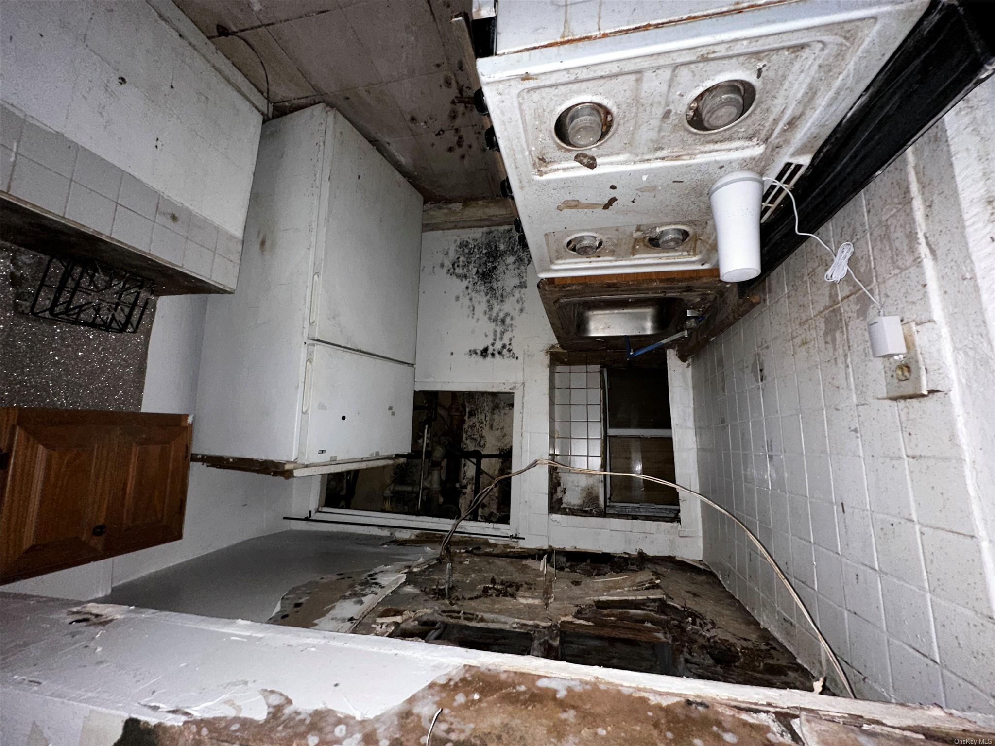 90 Jackie Robinson Parkway, Brooklyn, NY 11208