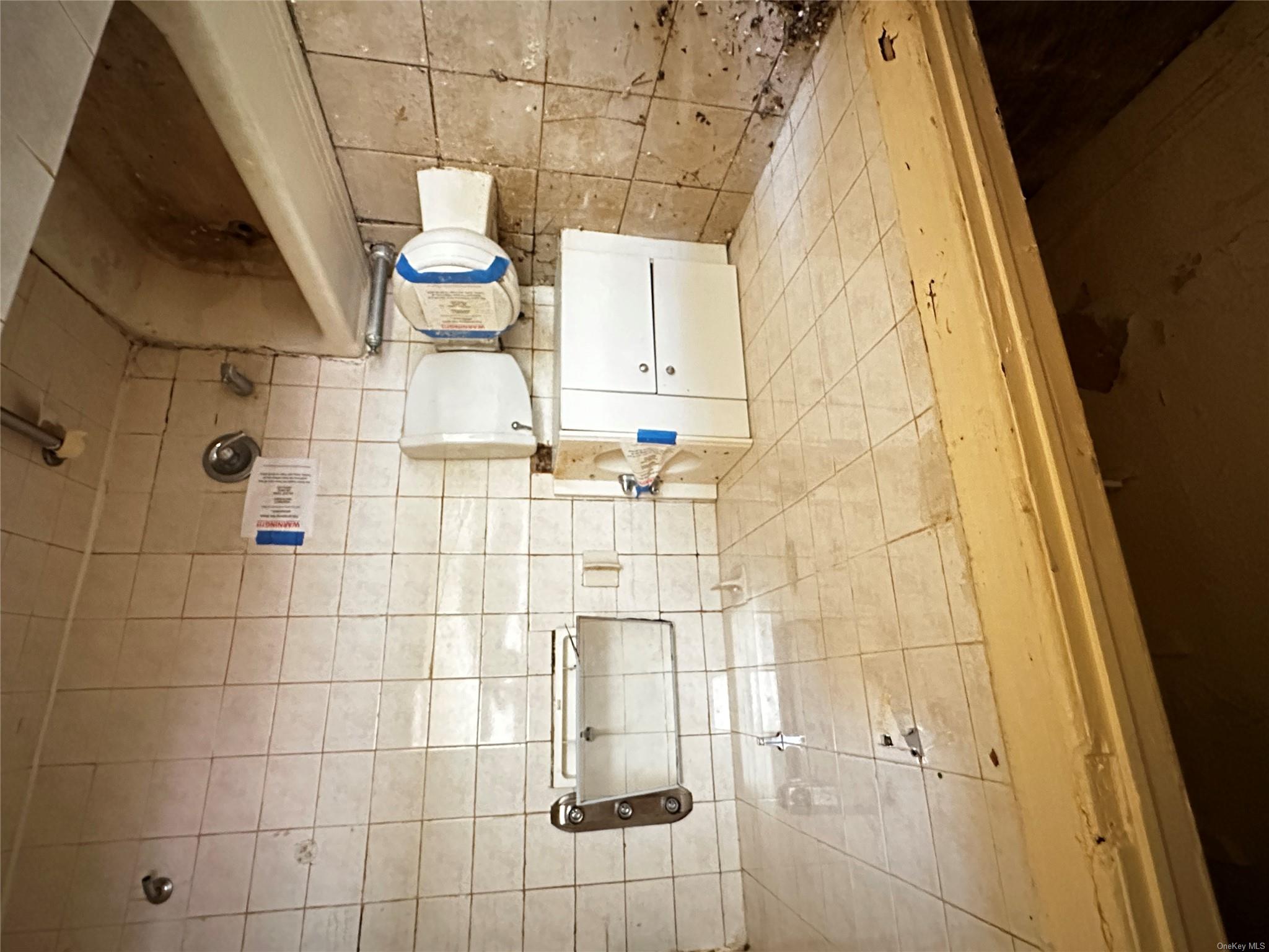 90 Jackie Robinson Parkway, Brooklyn, NY 11208