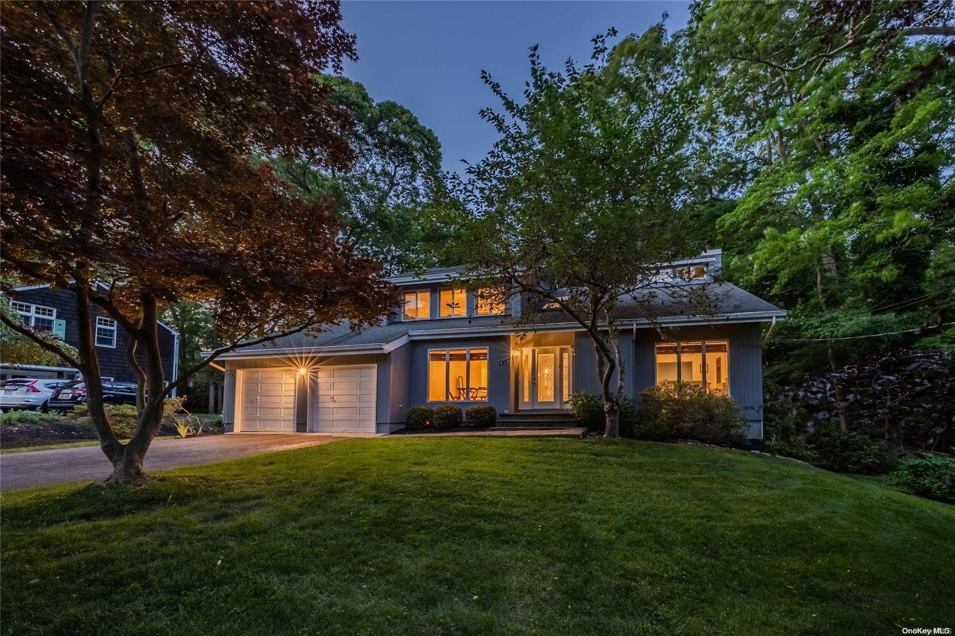 41 Huyler Court, Setauket, NY 11733