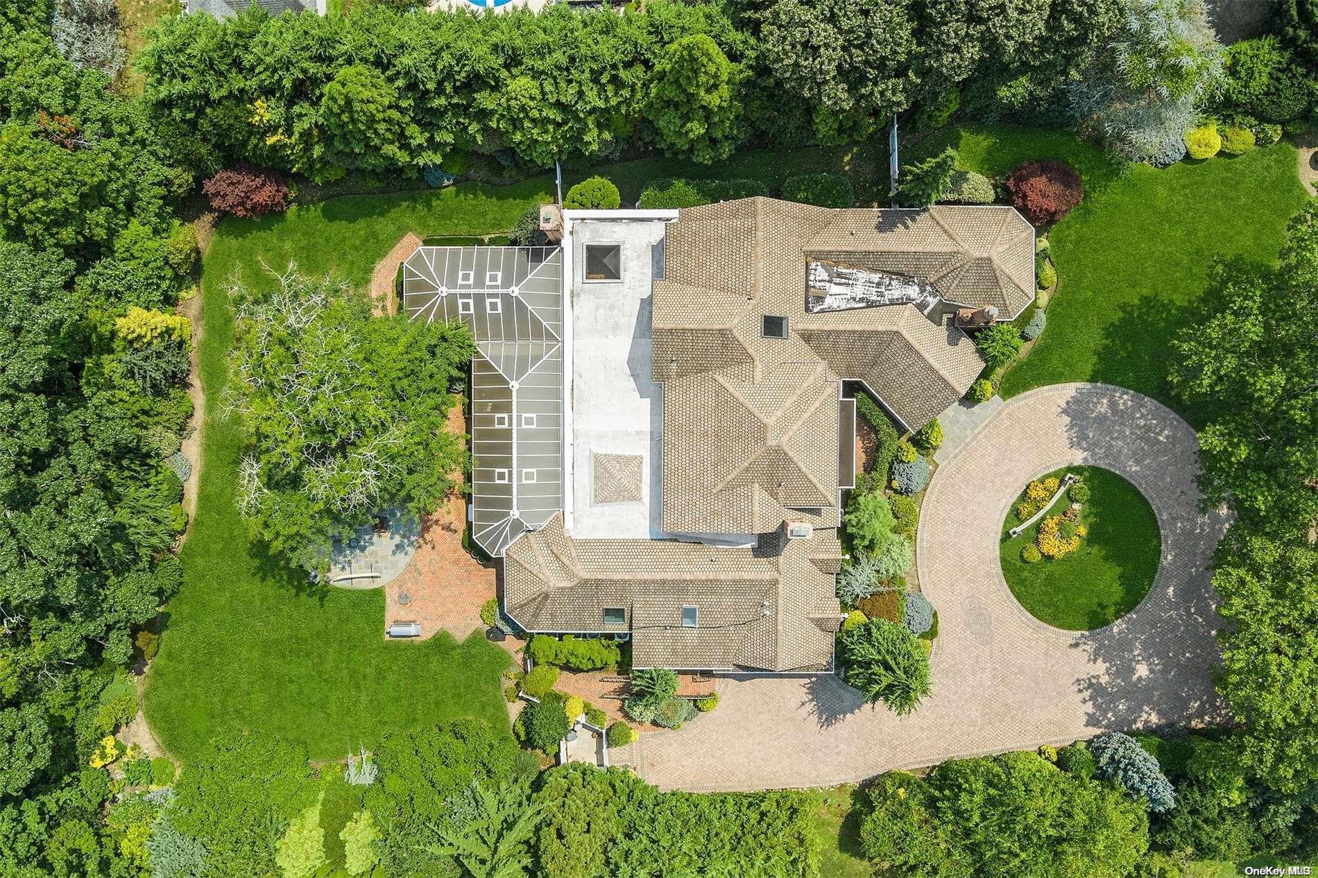 1331 Harbor Road, Hewlett, NY 11557