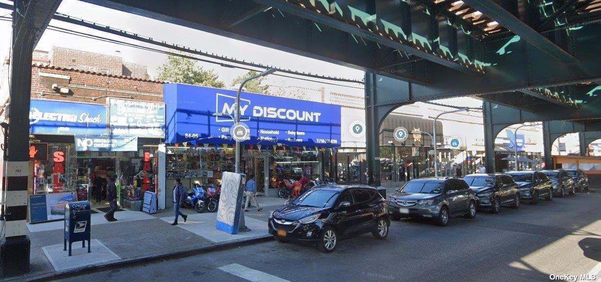 84-01 Roosevelt Avenue, Jackson Heights, NY 11372