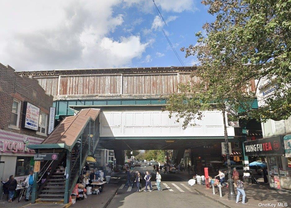 84-01 Roosevelt Avenue, Jackson Heights, NY 11372