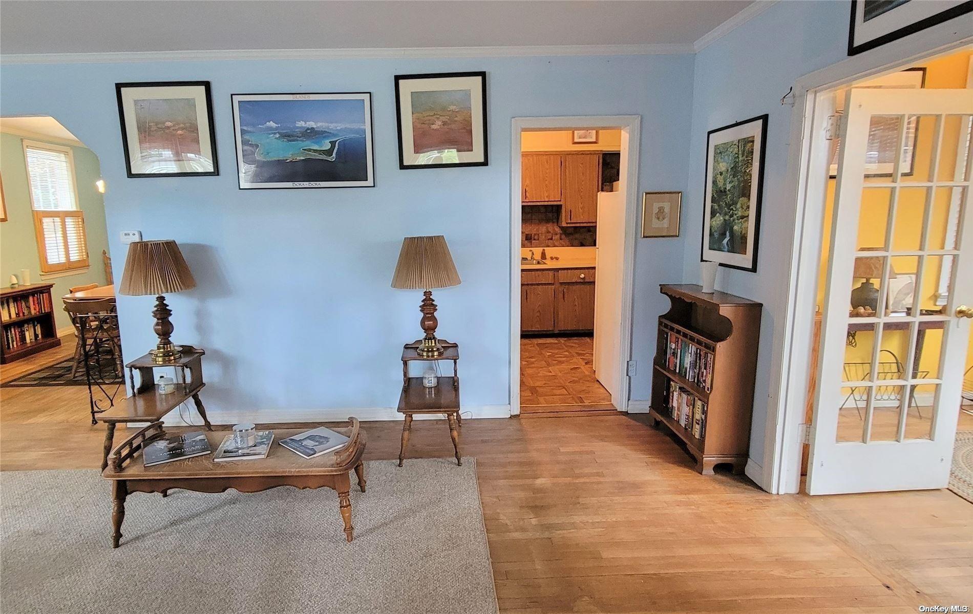 138 Hewlett Avenue, Merrick, NY 11566