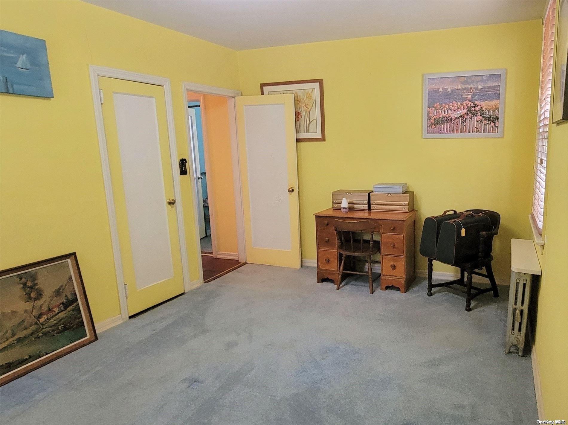 138 Hewlett Avenue, Merrick, NY 11566