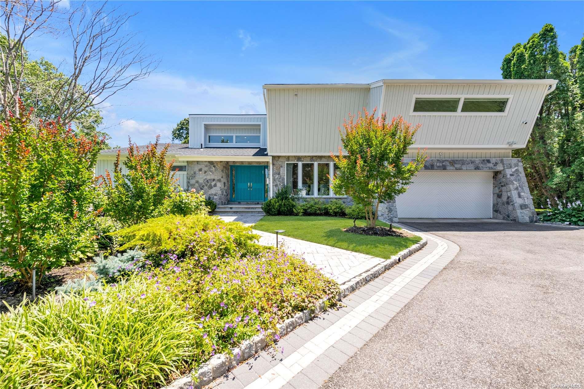 3 B Woodland Road # B, Roslyn, NY 11576