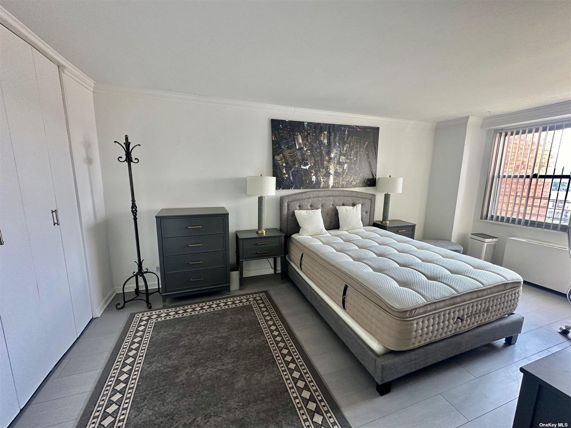 61-20 Grand Central Parkway # B401, Forest Hills, NY 11375