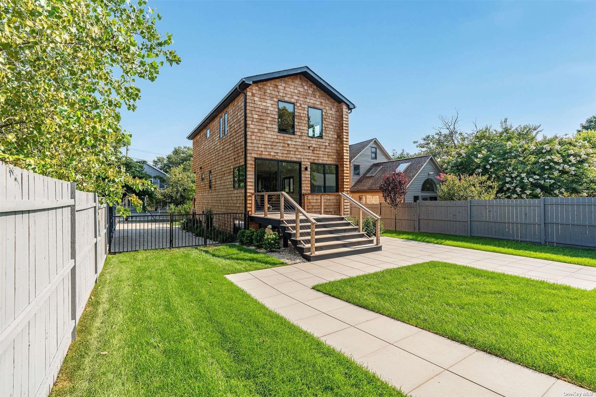 216 North Street, Greenport, NY 11944