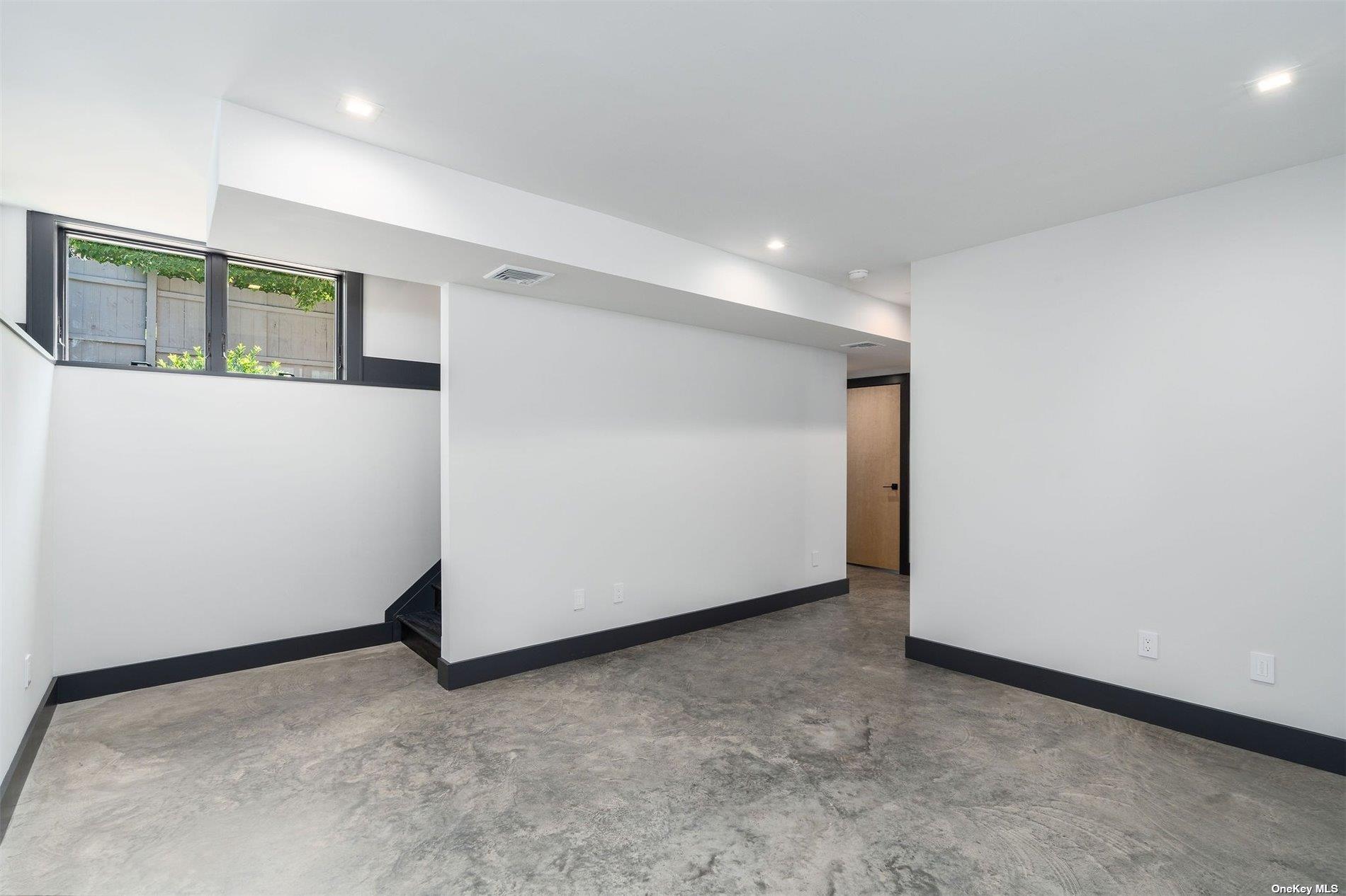 216 North Street, Greenport, NY 11944