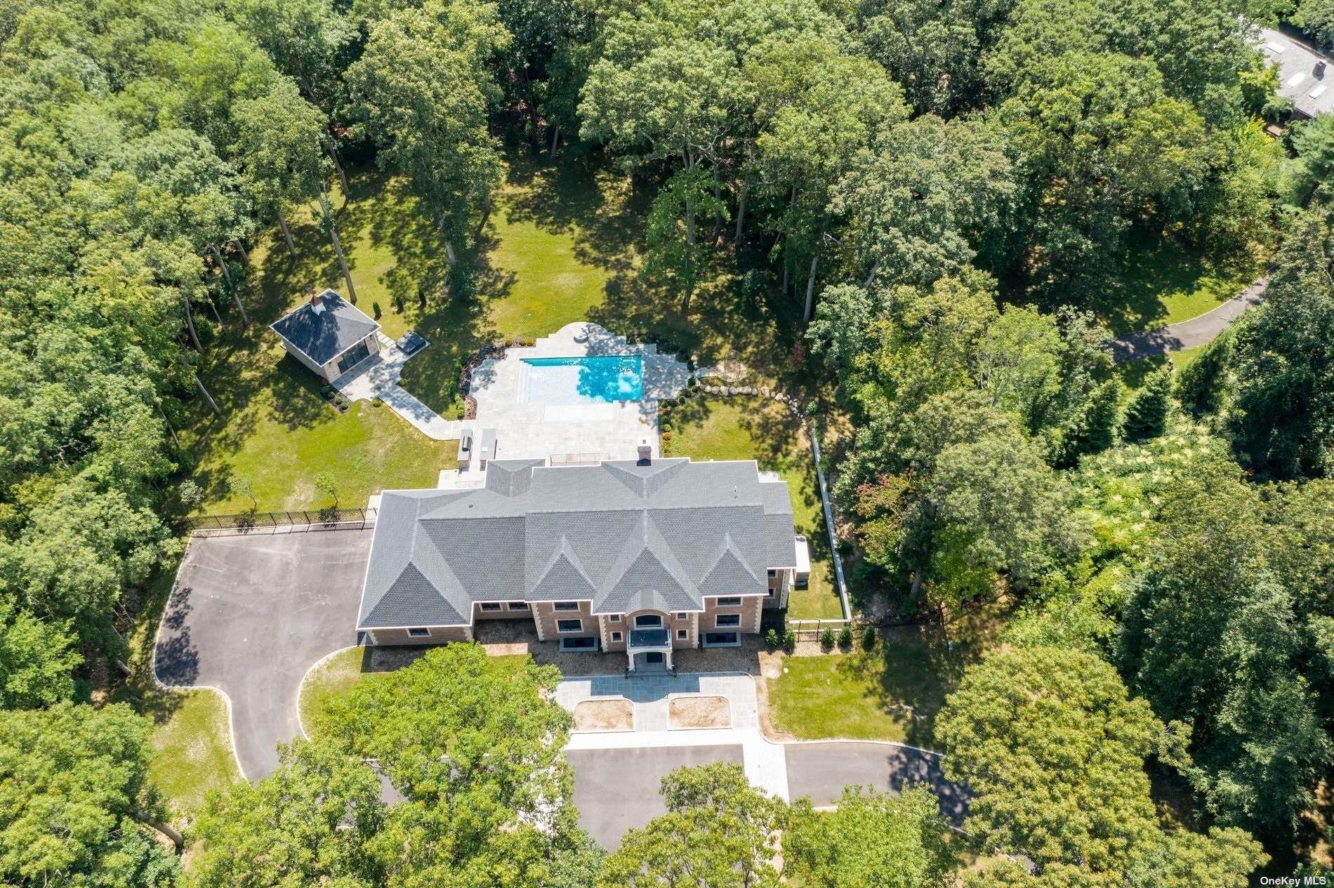 60 Koenig Drive, Oyster Bay Cove, NY 11771