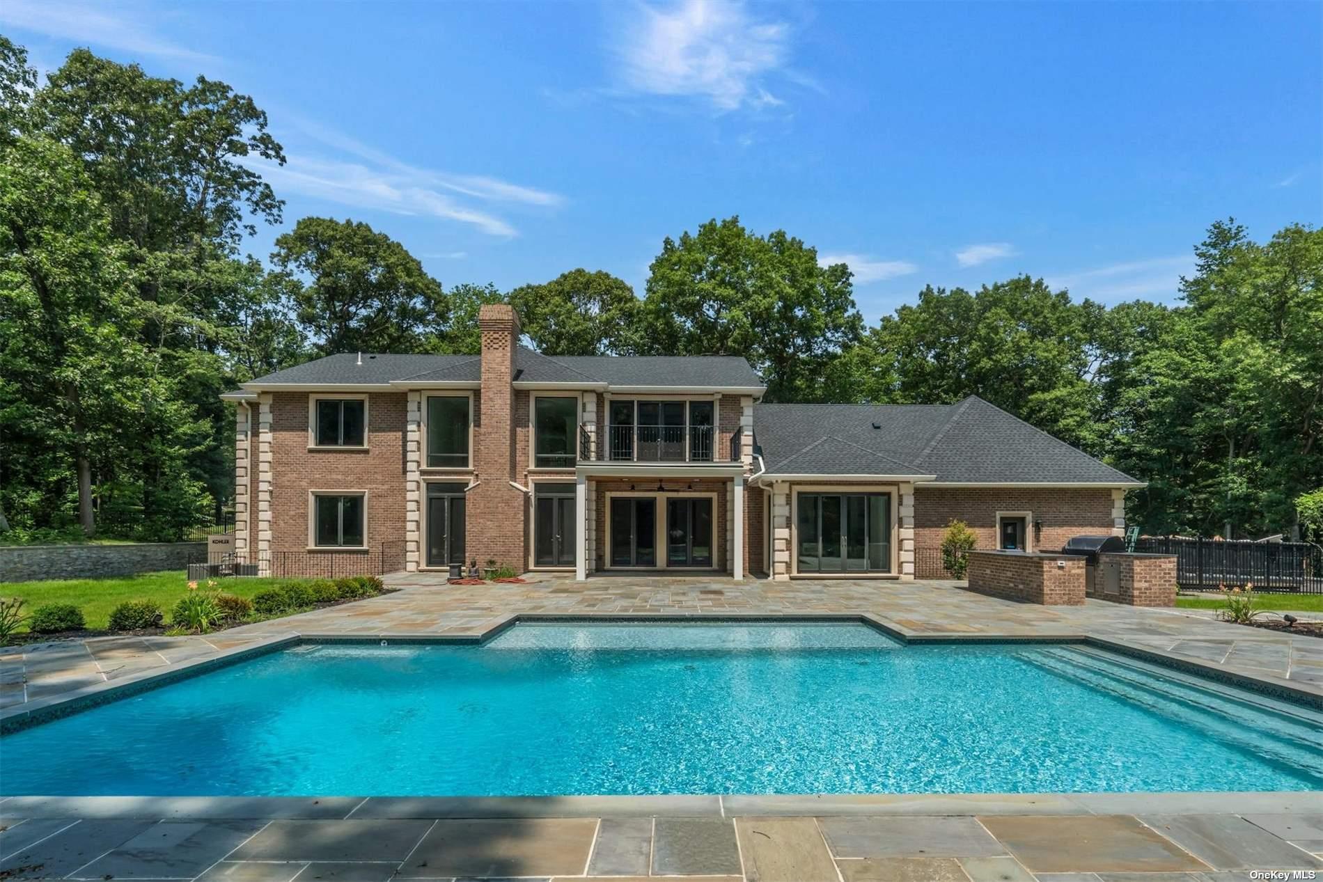 60 Koenig Drive, Oyster Bay Cove, NY 11771