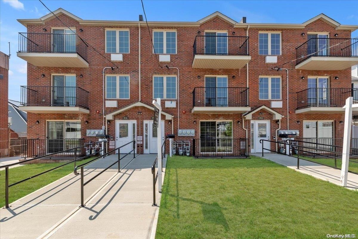 196-24 91st Avenue, Hollis, NY 11423