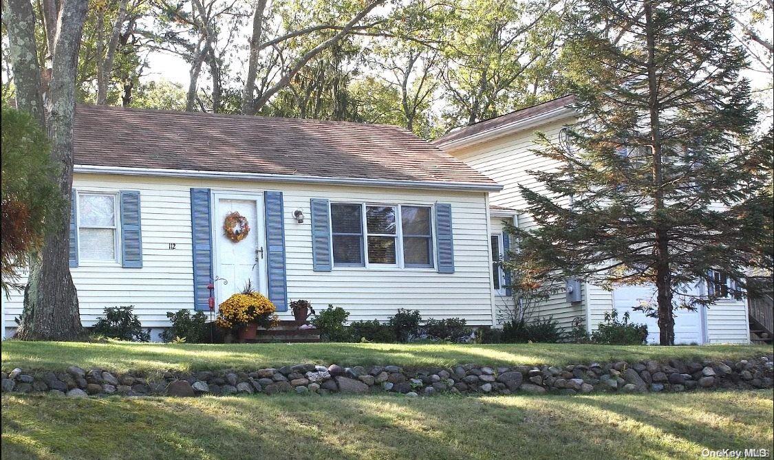 112 Lakeside Trail, Ridge, NY 11961
