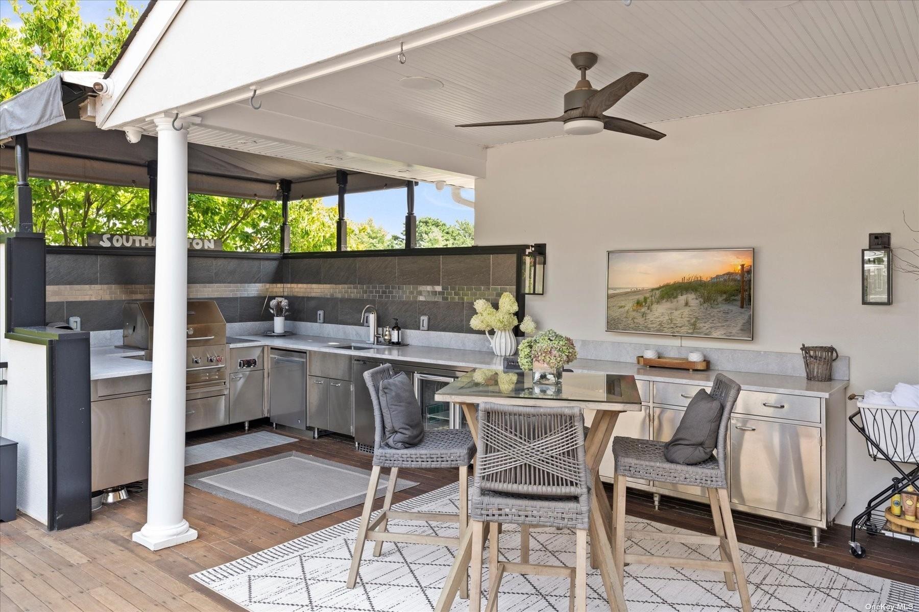 31 Blackwatch Court, Southampton, NY 11968