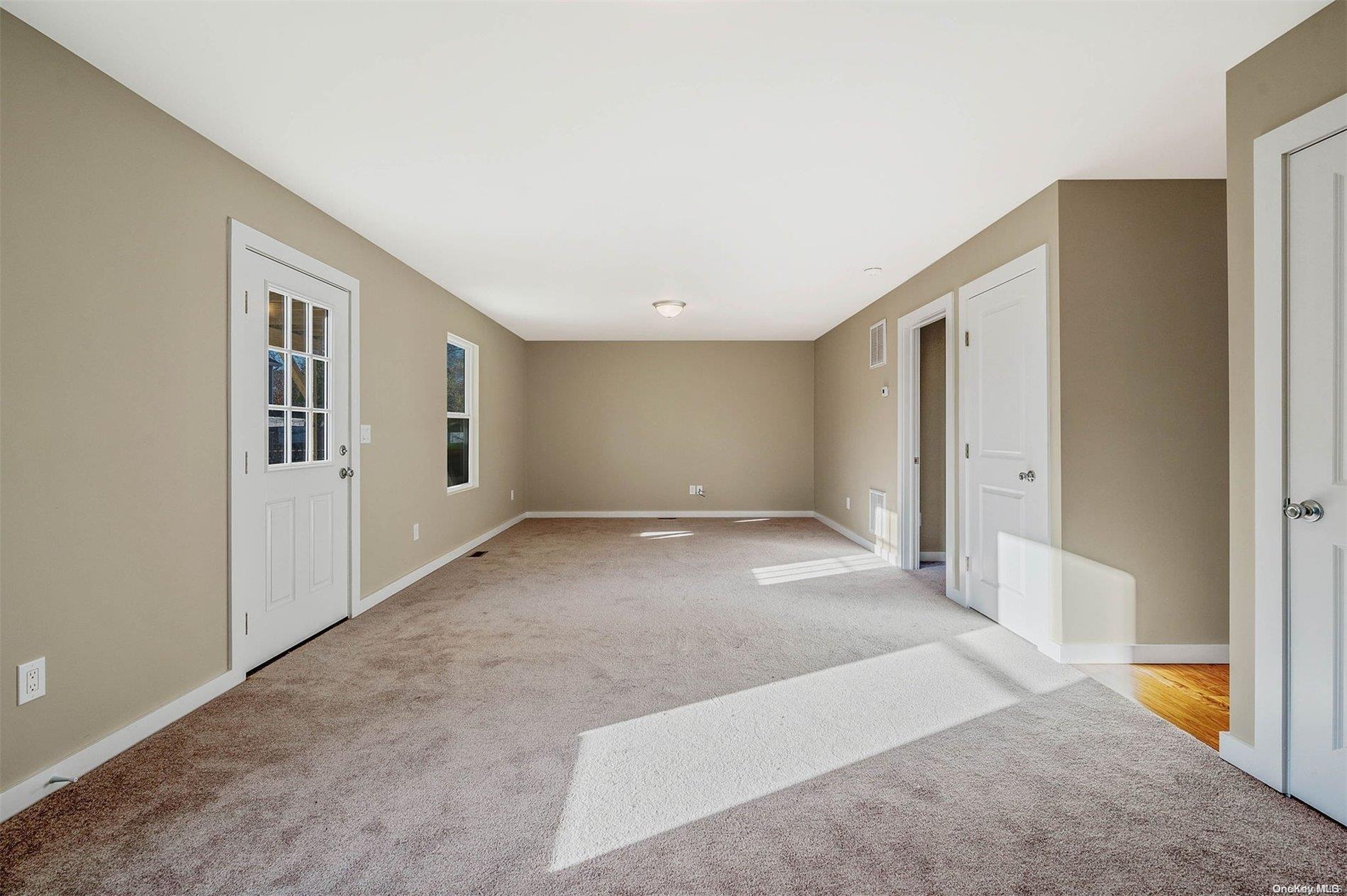 100 Daisy Drive, Mastic Beach, NY 11951