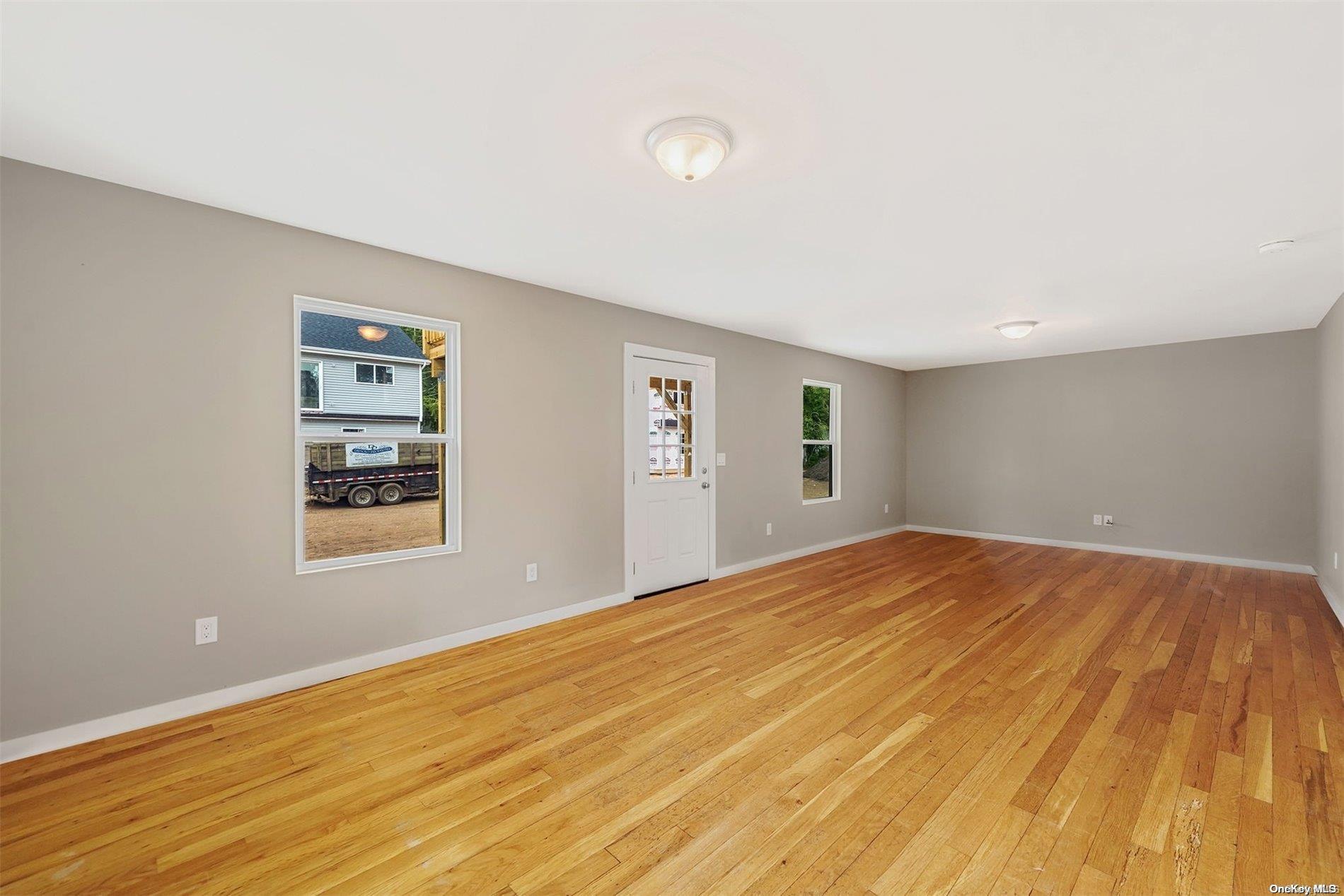 100 Daisy Drive, Mastic Beach, NY 11951