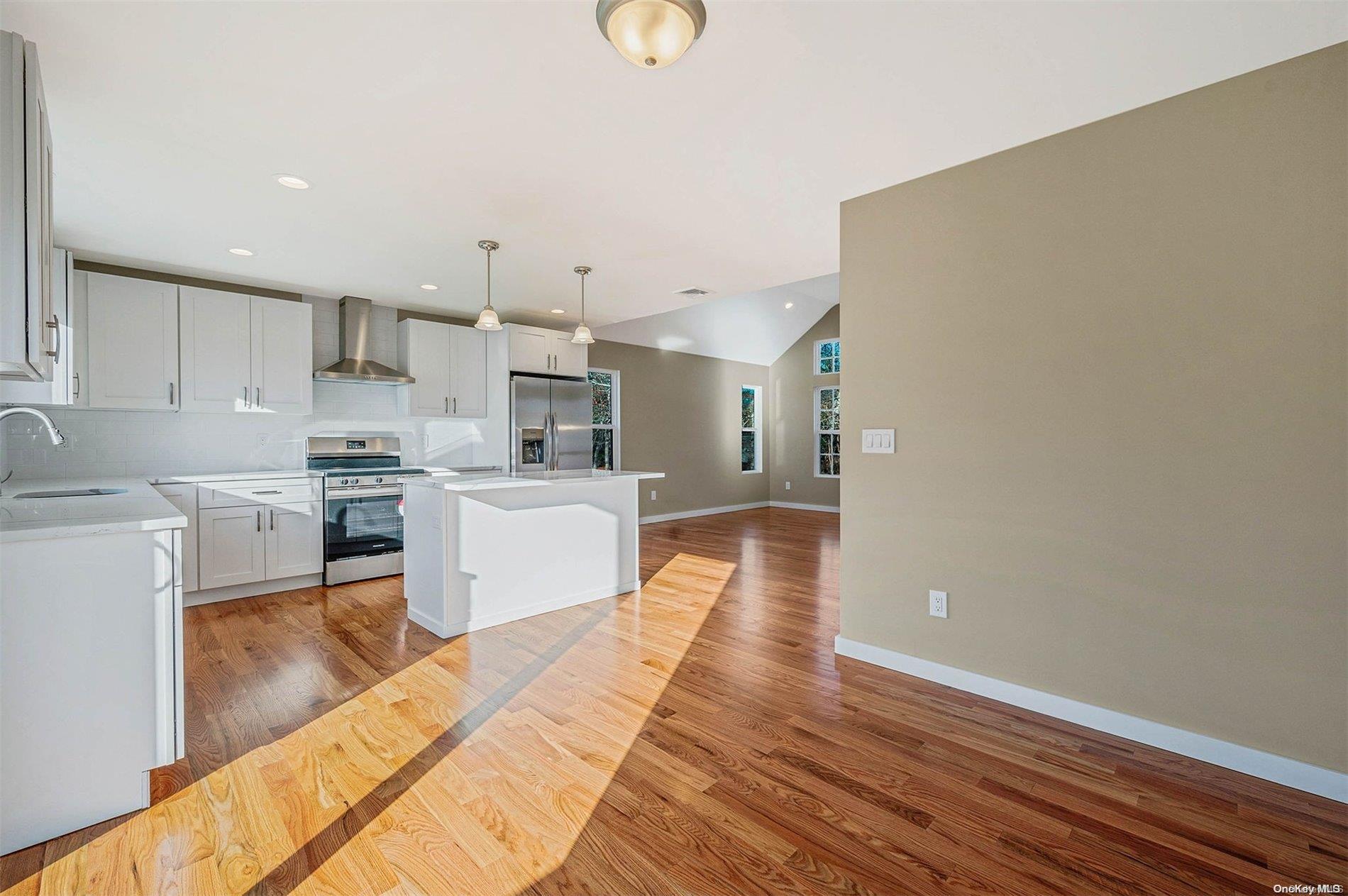 100 Daisy Drive, Mastic Beach, NY 11951