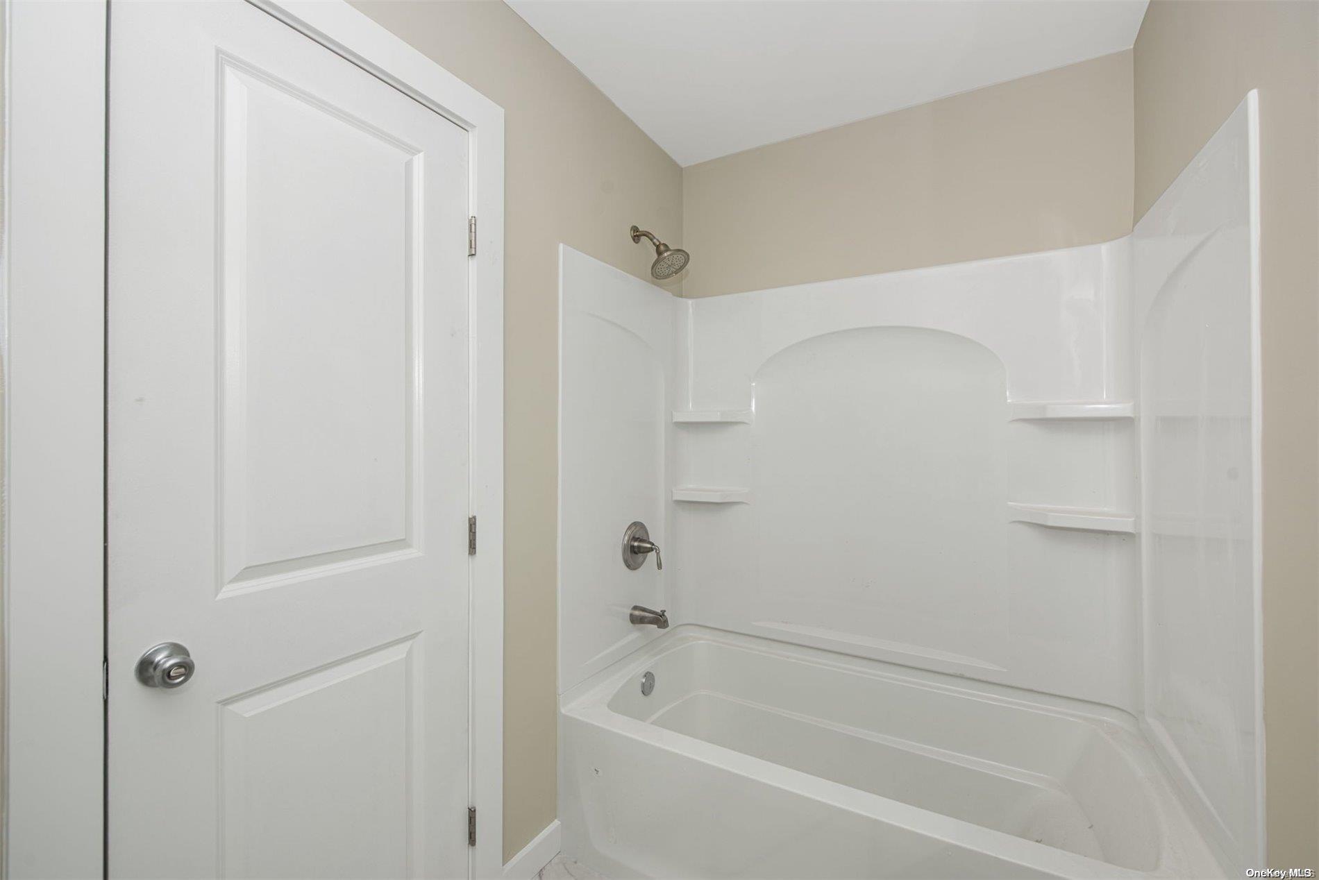 100 Daisy Drive, Mastic Beach, NY 11951