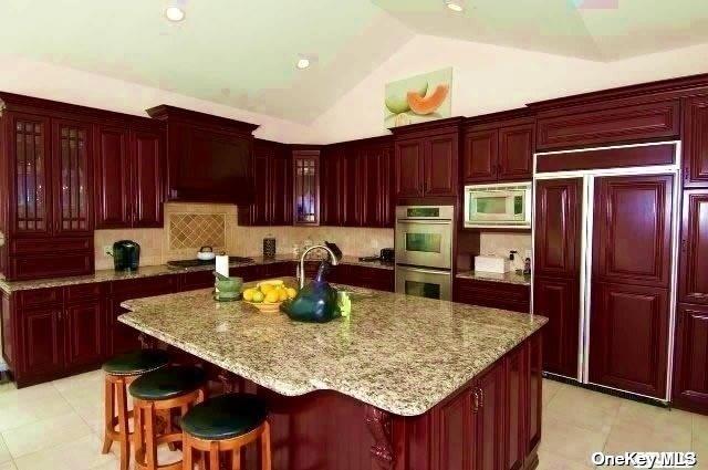 9 Kate Court, East Quogue, NY 11942