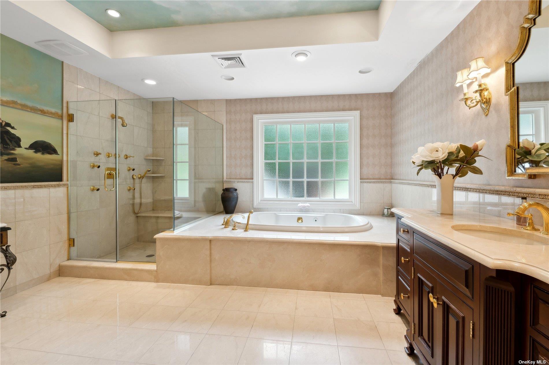 5 Peacock Lane, Upper Brookville, NY 11545