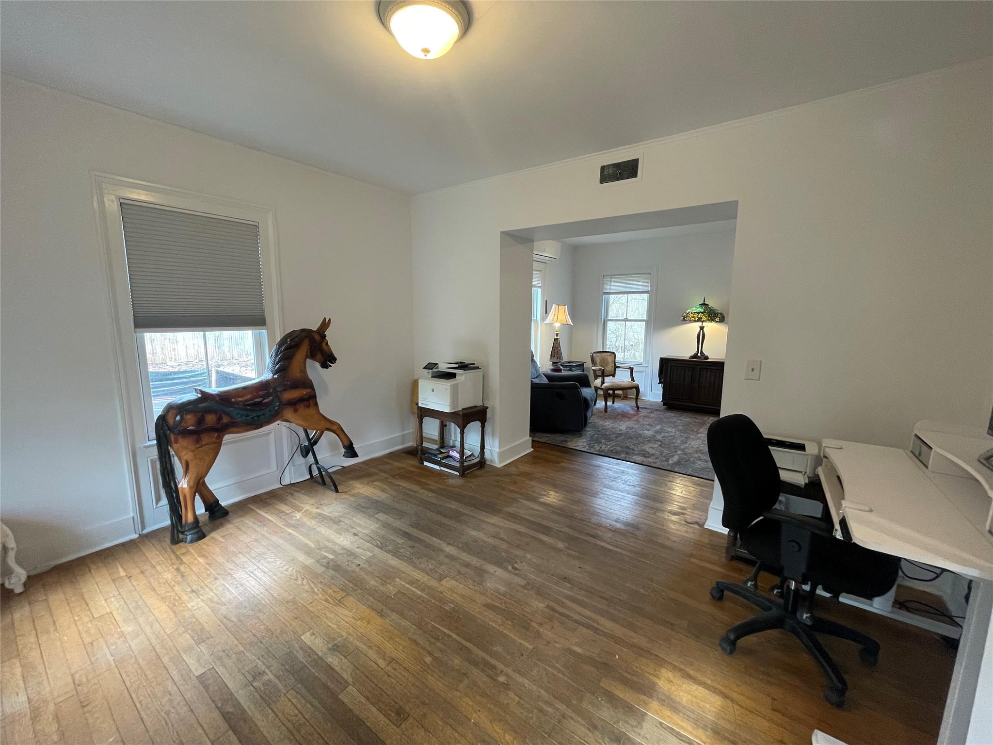 190 S Country Road, Remsenburg, NY 11960