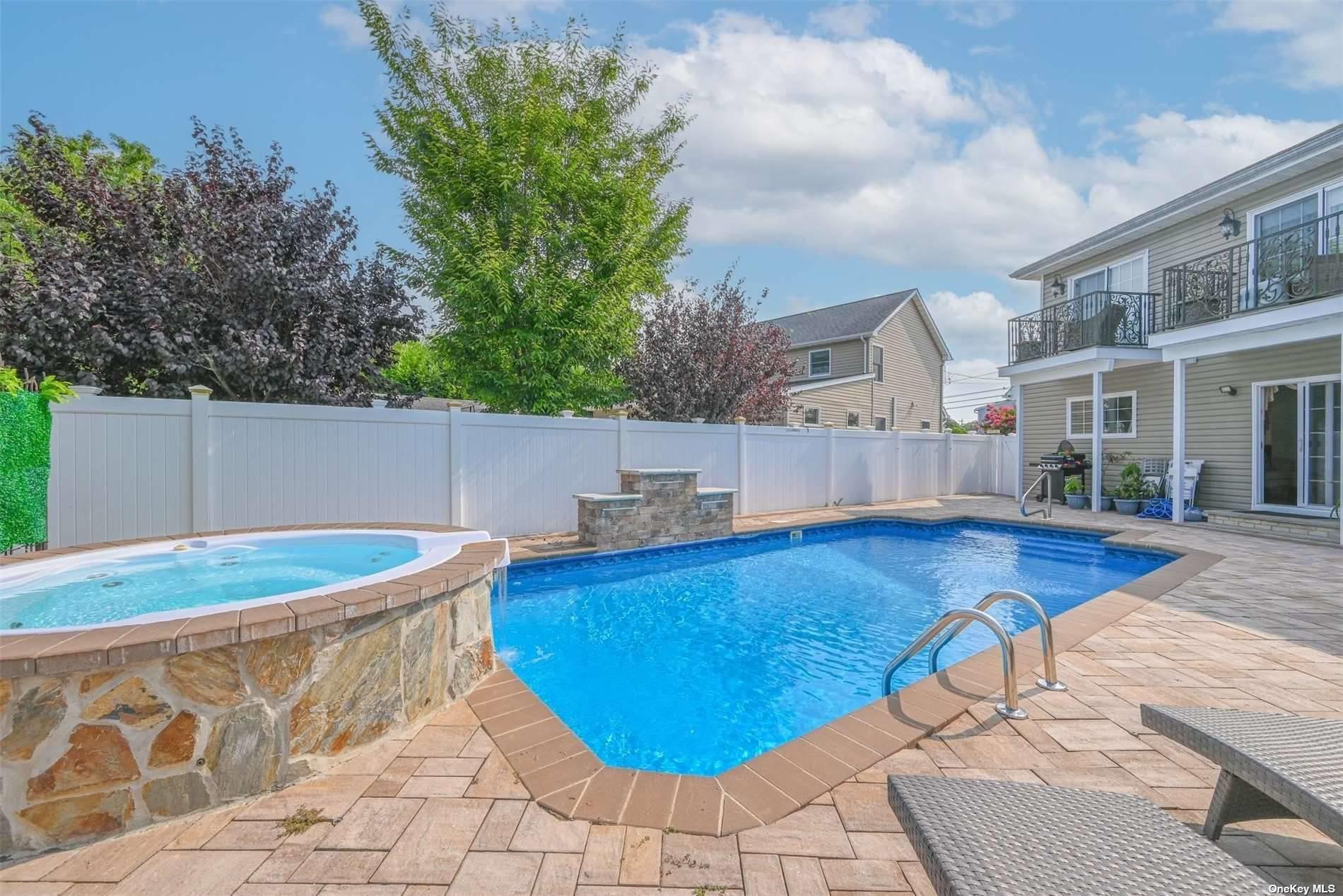 1056 North Drive, Merrick, NY 11566