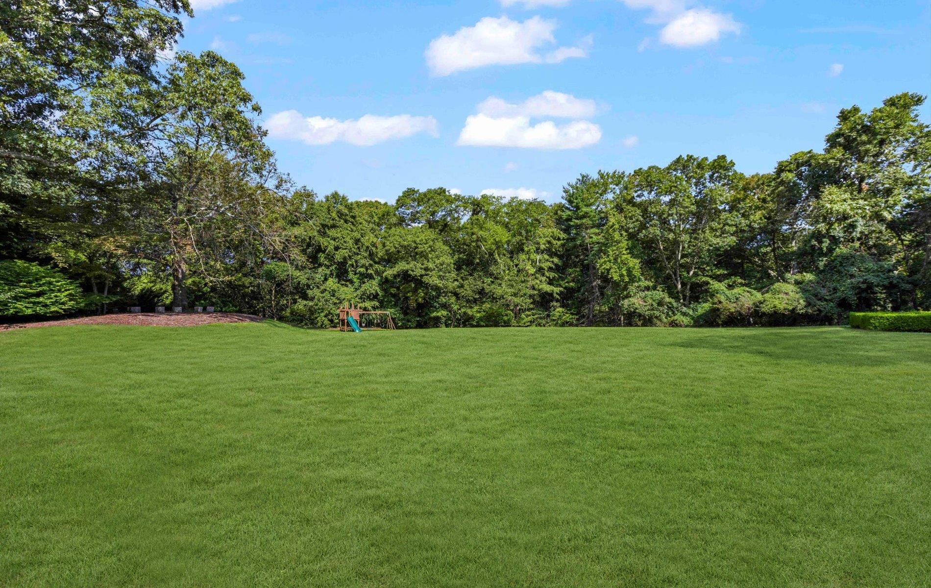 650 Chicken Valley Road, Matinecock, NY 11560