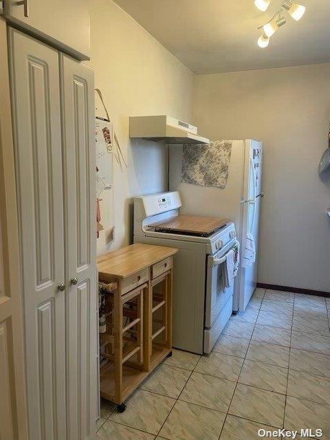 204-15 Foothill Avenue # B 42, Hollis, NY 11423