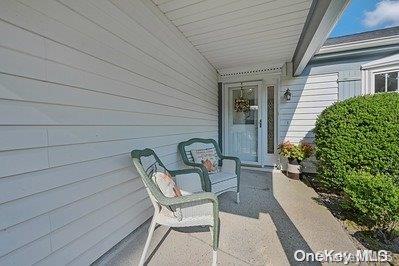 456 Summerwood Court # 456, Ridge, NY 11961