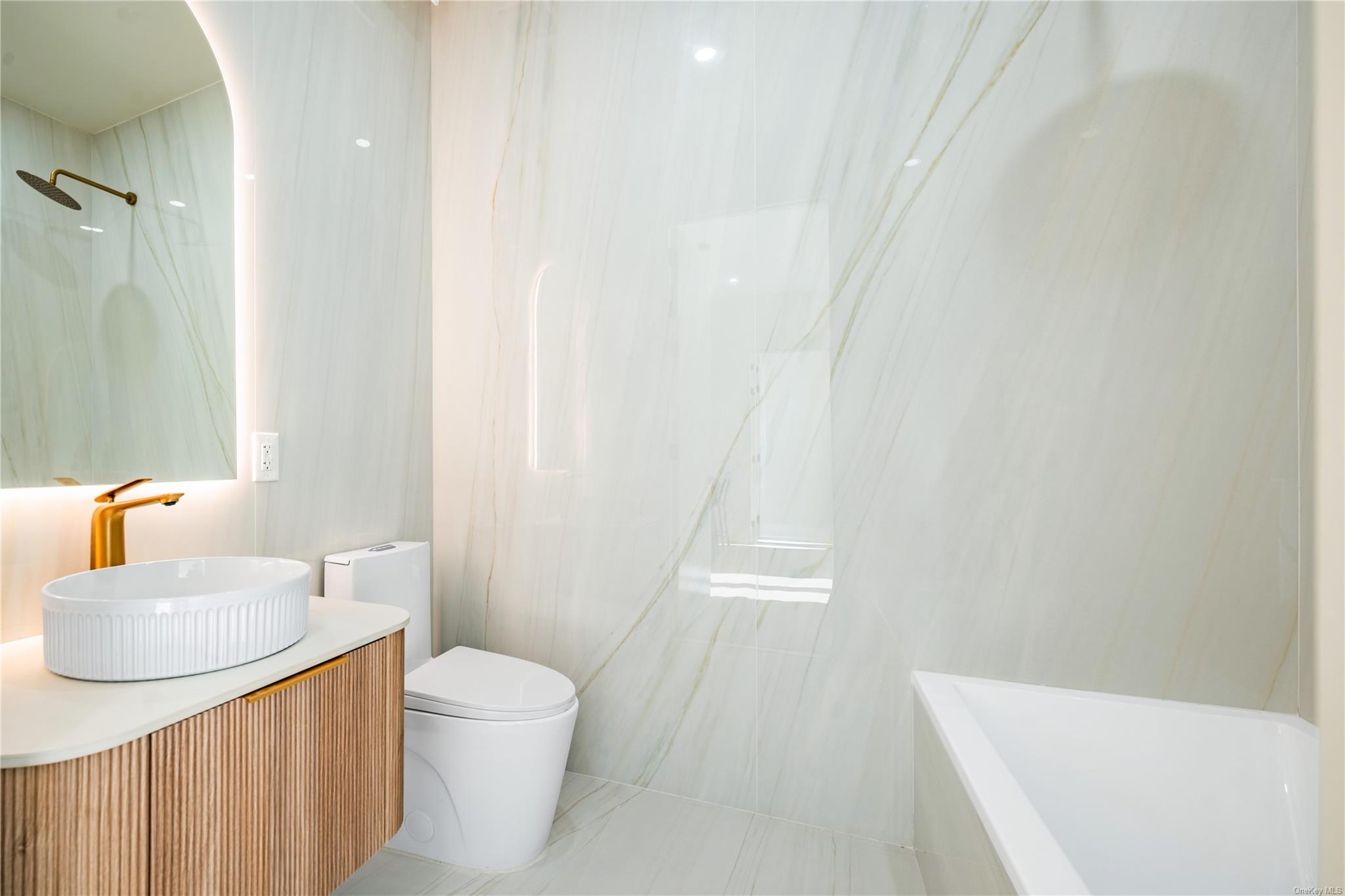 31-16 21st Street # 4G, Astoria, NY 11106