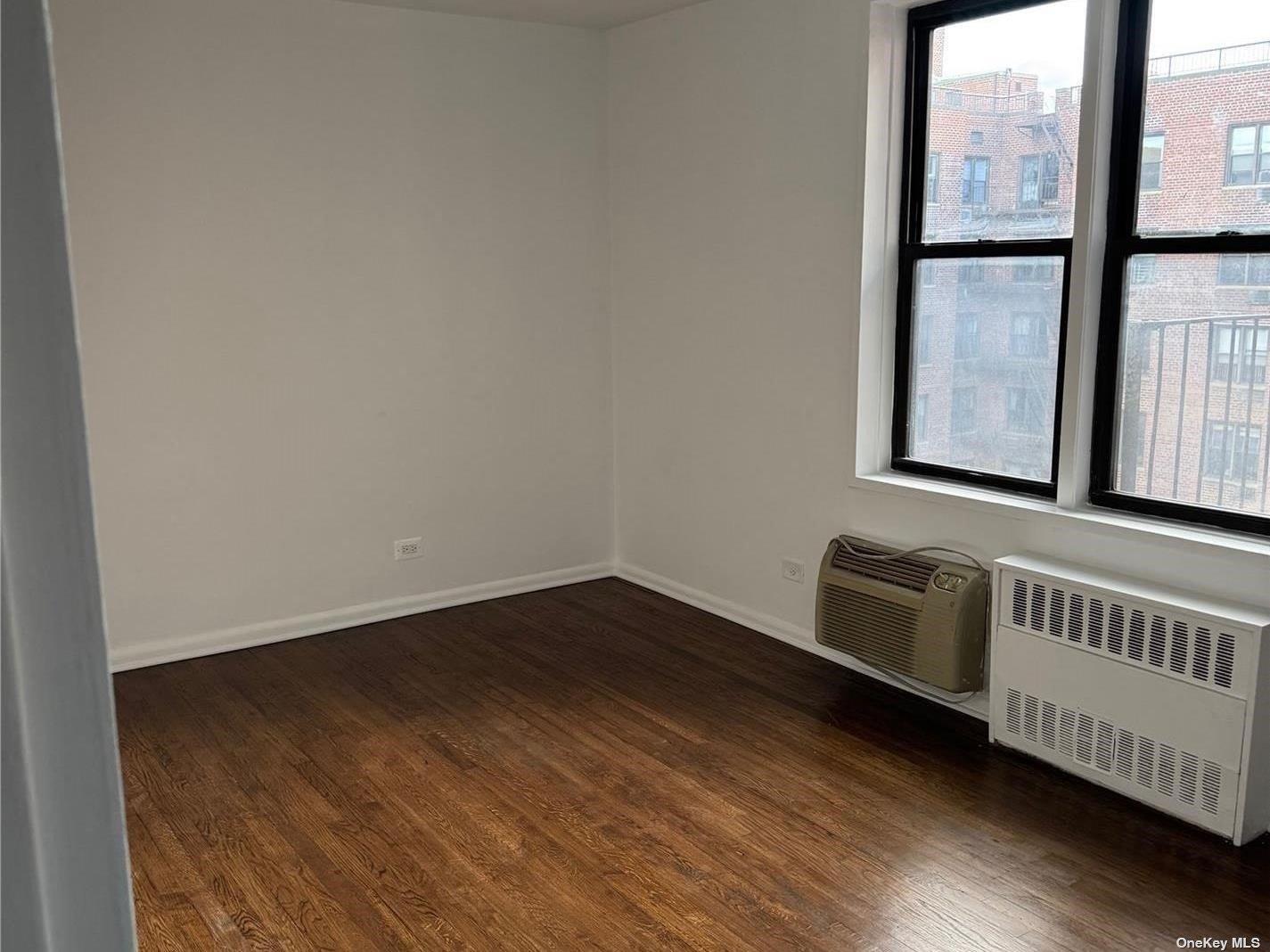 65-50 Wetherole Street # 5V, Rego Park, NY 11374