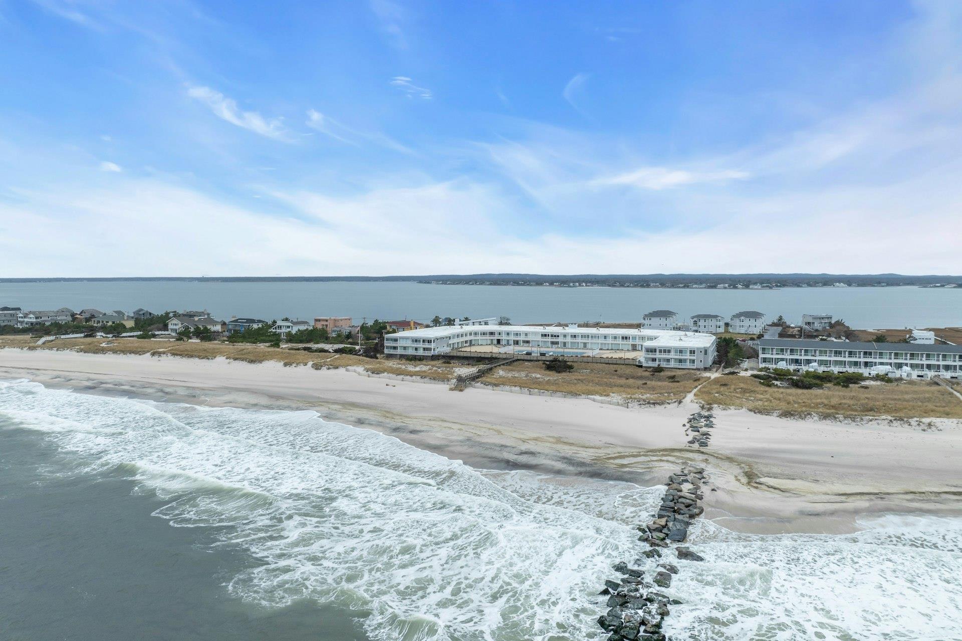 585 Dune Road # L9, Westhampton, NY 11977