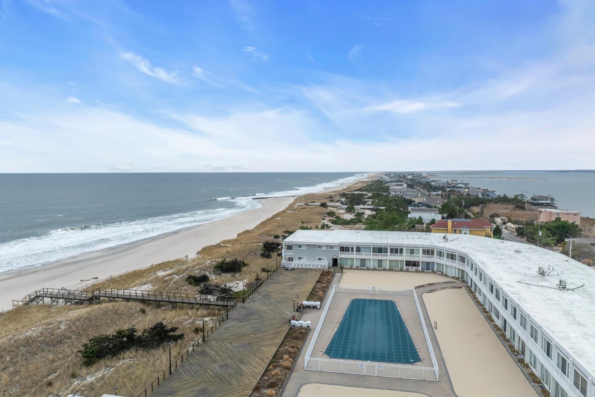 585 Dune Road # L9, Westhampton, NY 11977