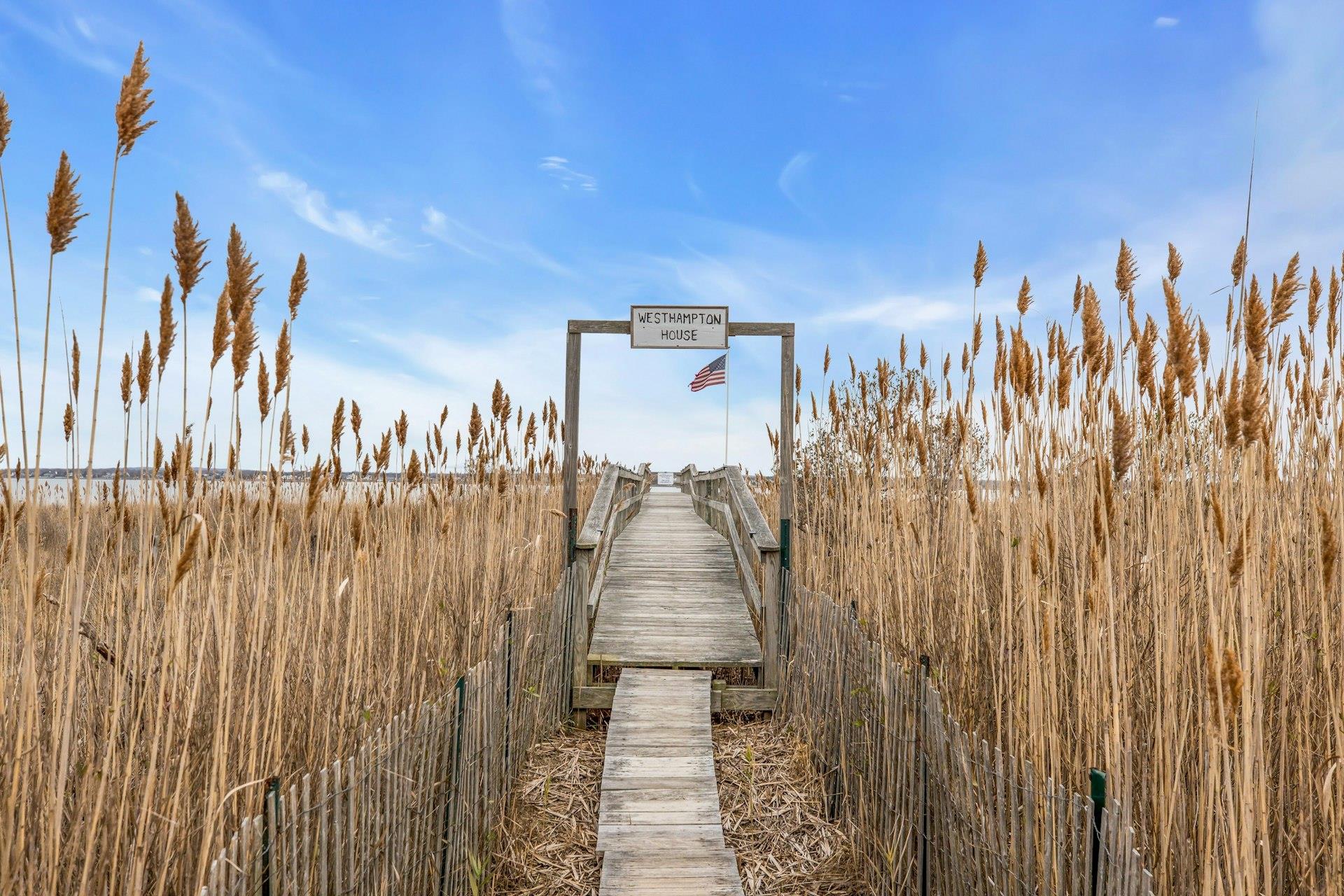 585 Dune Road # L9, Westhampton, NY 11977