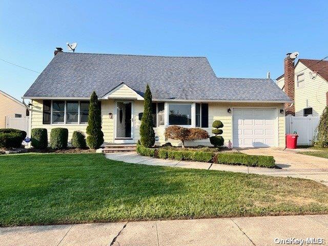 14 Moore Drive, Bethpage, NY 11714