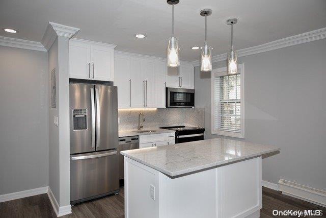 23 Weaver Drive # 02-1B, Massapequa, NY 11758