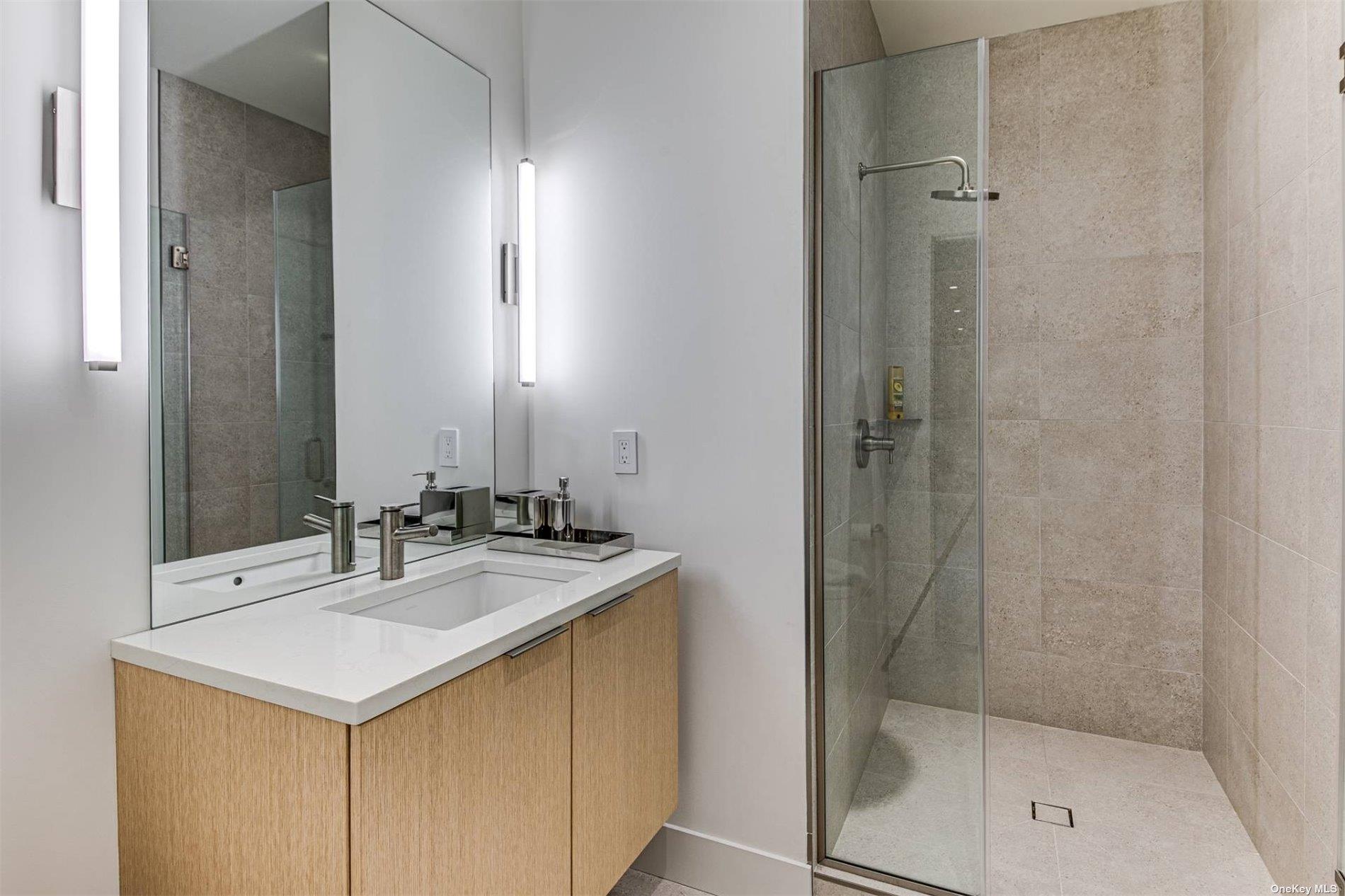 5 Two Holes Water Road, East Hampton, NY 11937