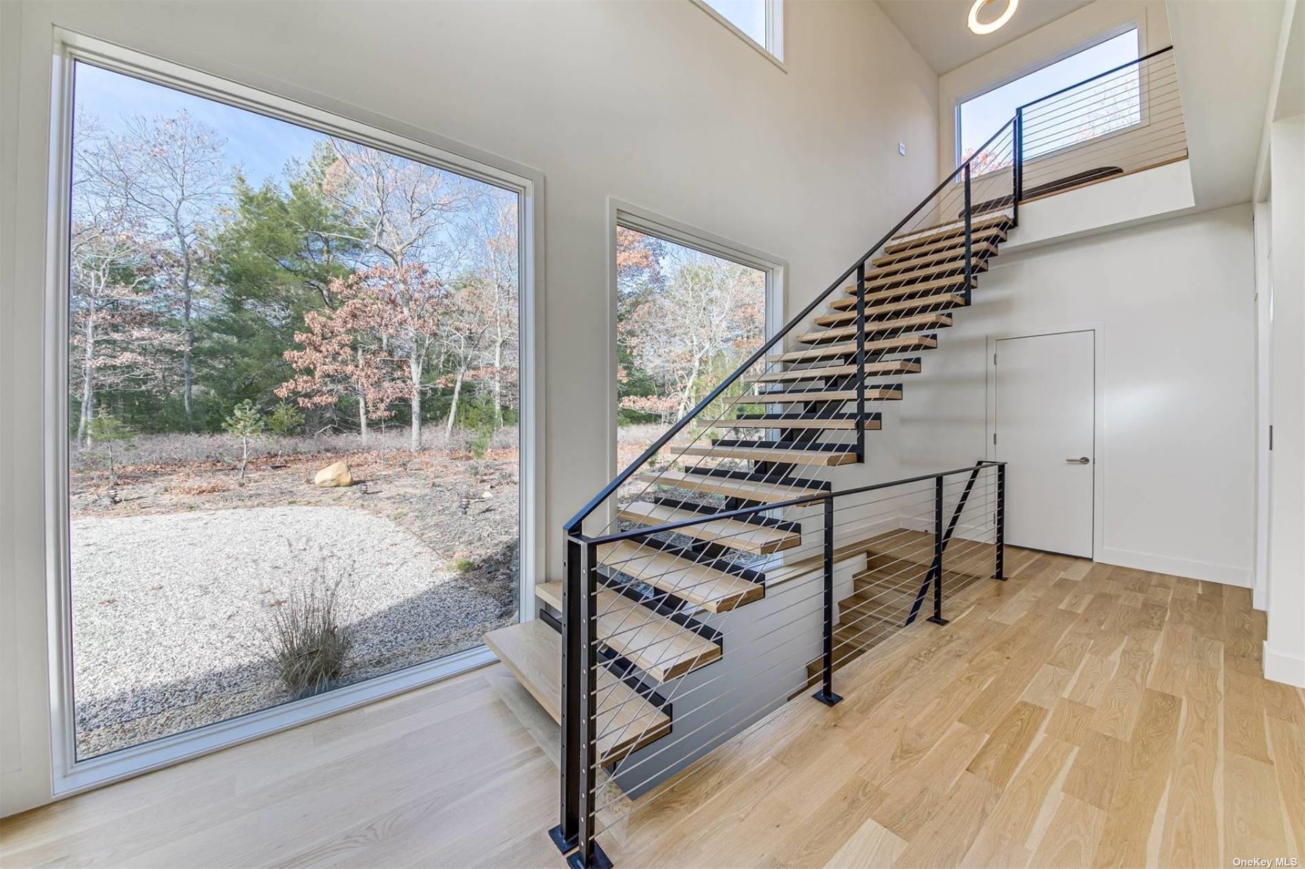 5 Two Holes Water Road, East Hampton, NY 11937