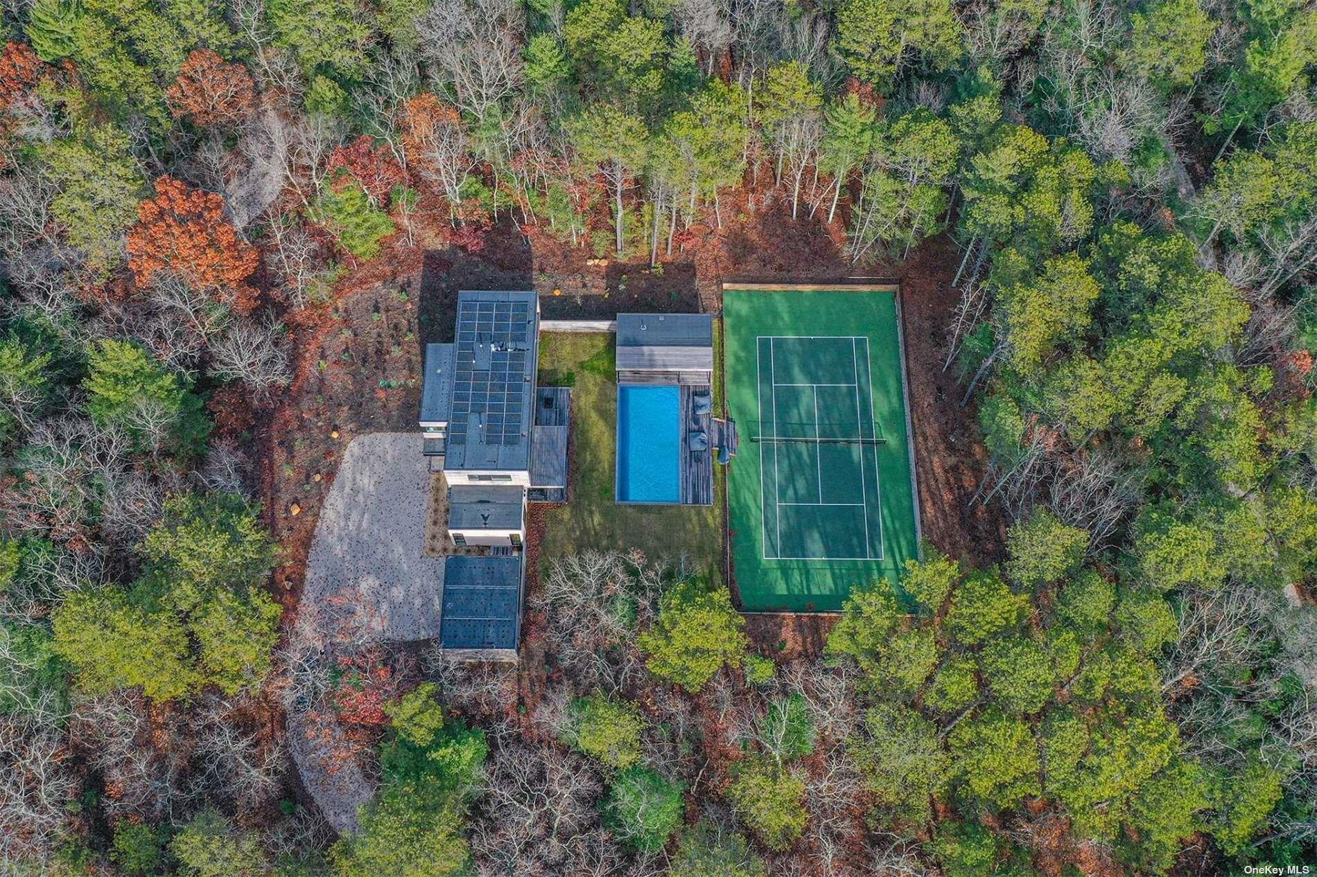 5 Two Holes Water Road, East Hampton, NY 11937