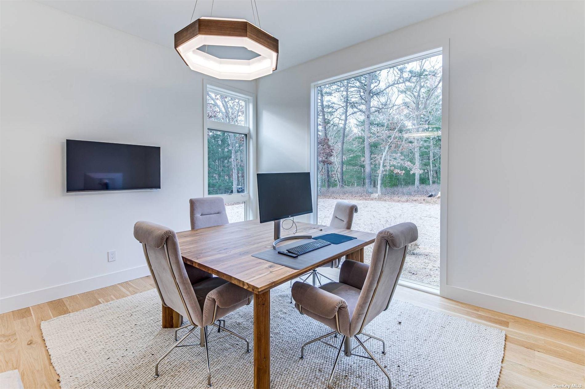 5 Two Holes Water Road, East Hampton, NY 11937