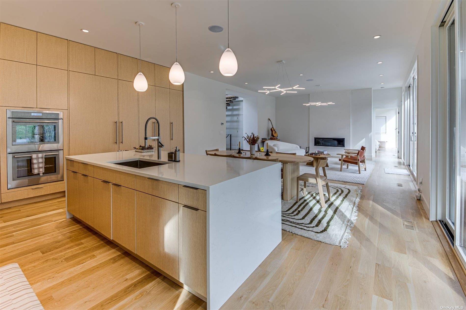 5 Two Holes Water Road, East Hampton, NY 11937