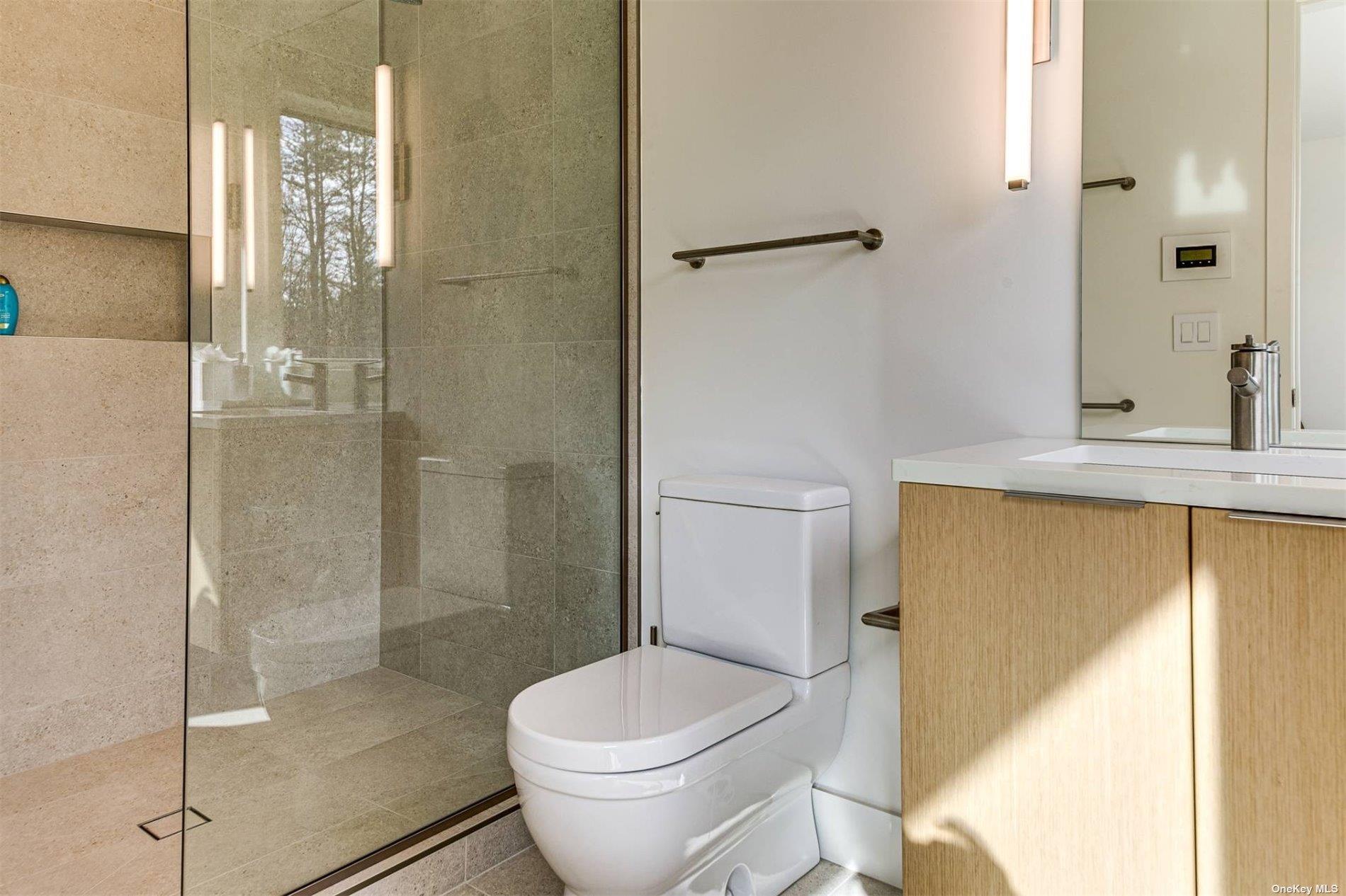 5 Two Holes Water Road, East Hampton, NY 11937